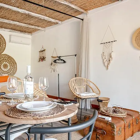 Nature Retreat In Albufeira-ana Апартаменты *